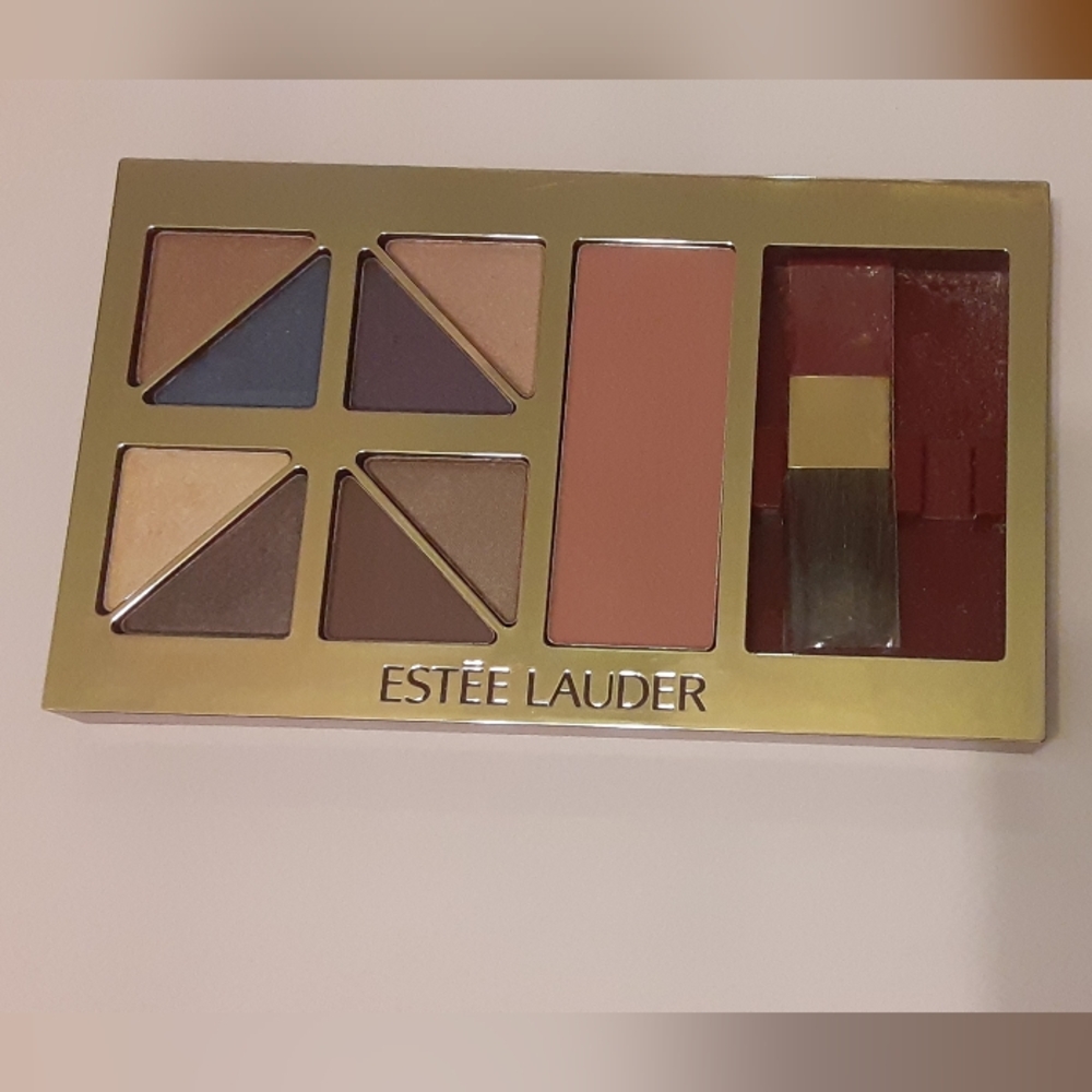 Estee Lauder Pure Color Eye Shadow & Cheek Palette Soft Neutrals - Picture 2 of 3